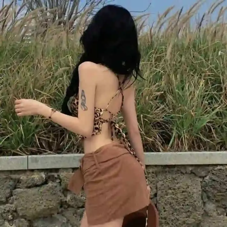 纯真儿童视角《奇迹》是枝裕和温情之作：相信两列火车交汇时许愿就能成真的兄弟俩的奔跑